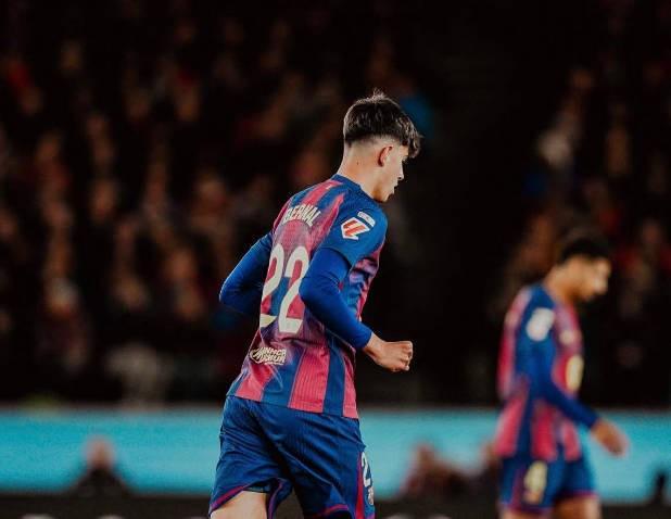 开云APP-每体：巴萨冬窗可能外租贝尔纳尔让他获得时间，赫罗纳最积极